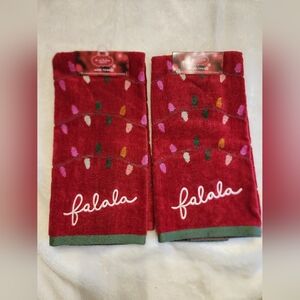 NWT Set Of 2, St. Nicholas Square Christmas Fa La La Lights Bath Hand Towel